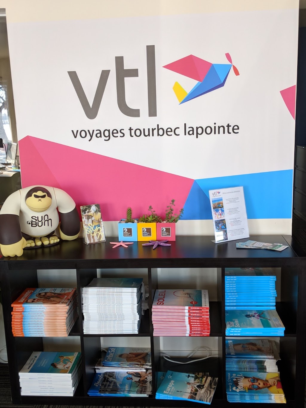 Club Voyages Tourbec Vaudreuil | 360 Avenue Saint-Charles, Vaudreuil-Dorion, QC J7V 2M3, Canada | Phone: (450) 510-5198