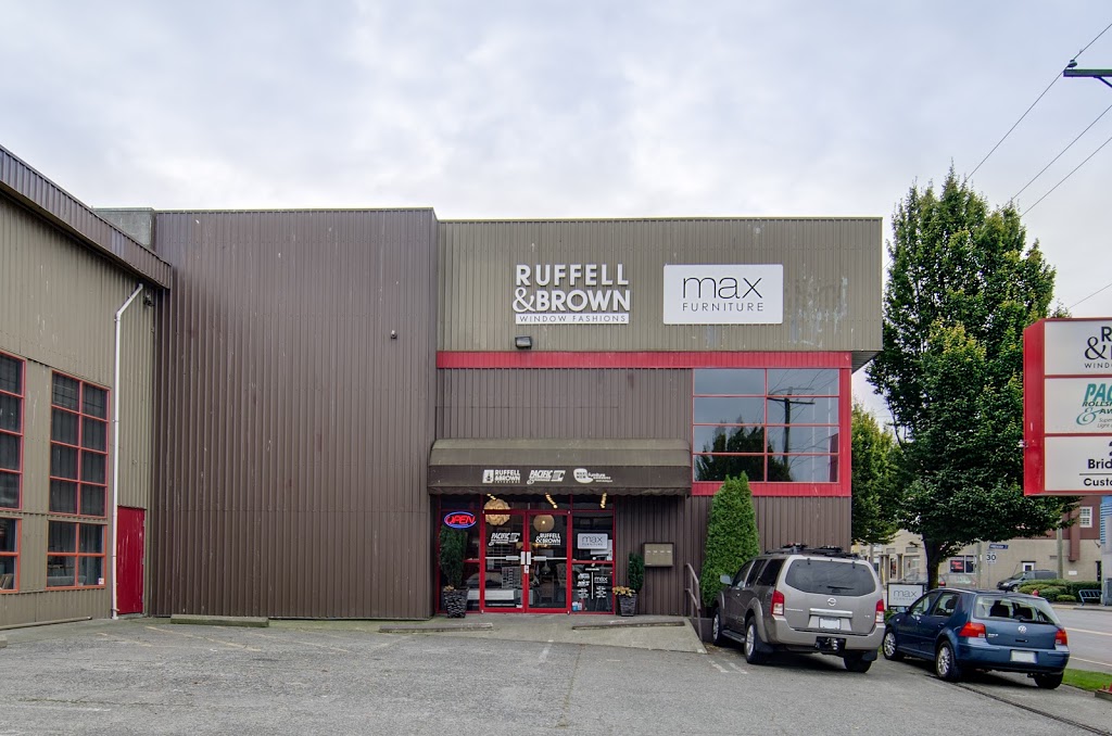 Max Furniture | 3460 Quadra St, Victoria, BC V8X 1G6, Canada | Phone: (250) 590-7133