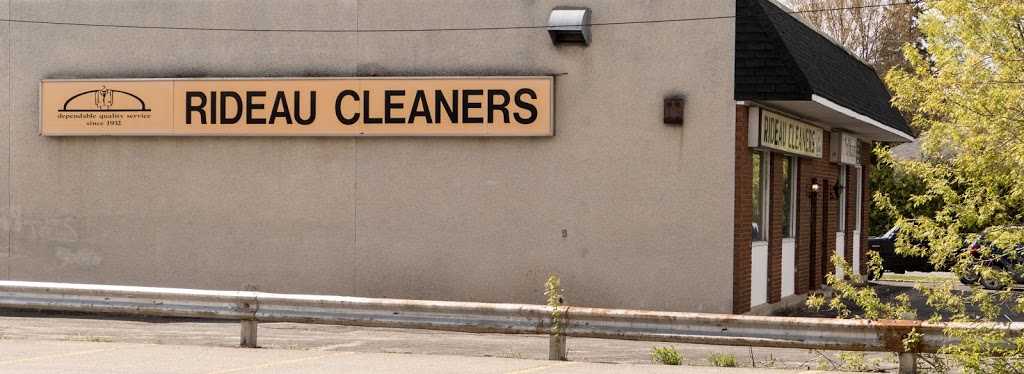Rideau Cleaners | 202 Percy St, Smiths Falls, ON K7A 4W8, Canada | Phone: (613) 283-0444