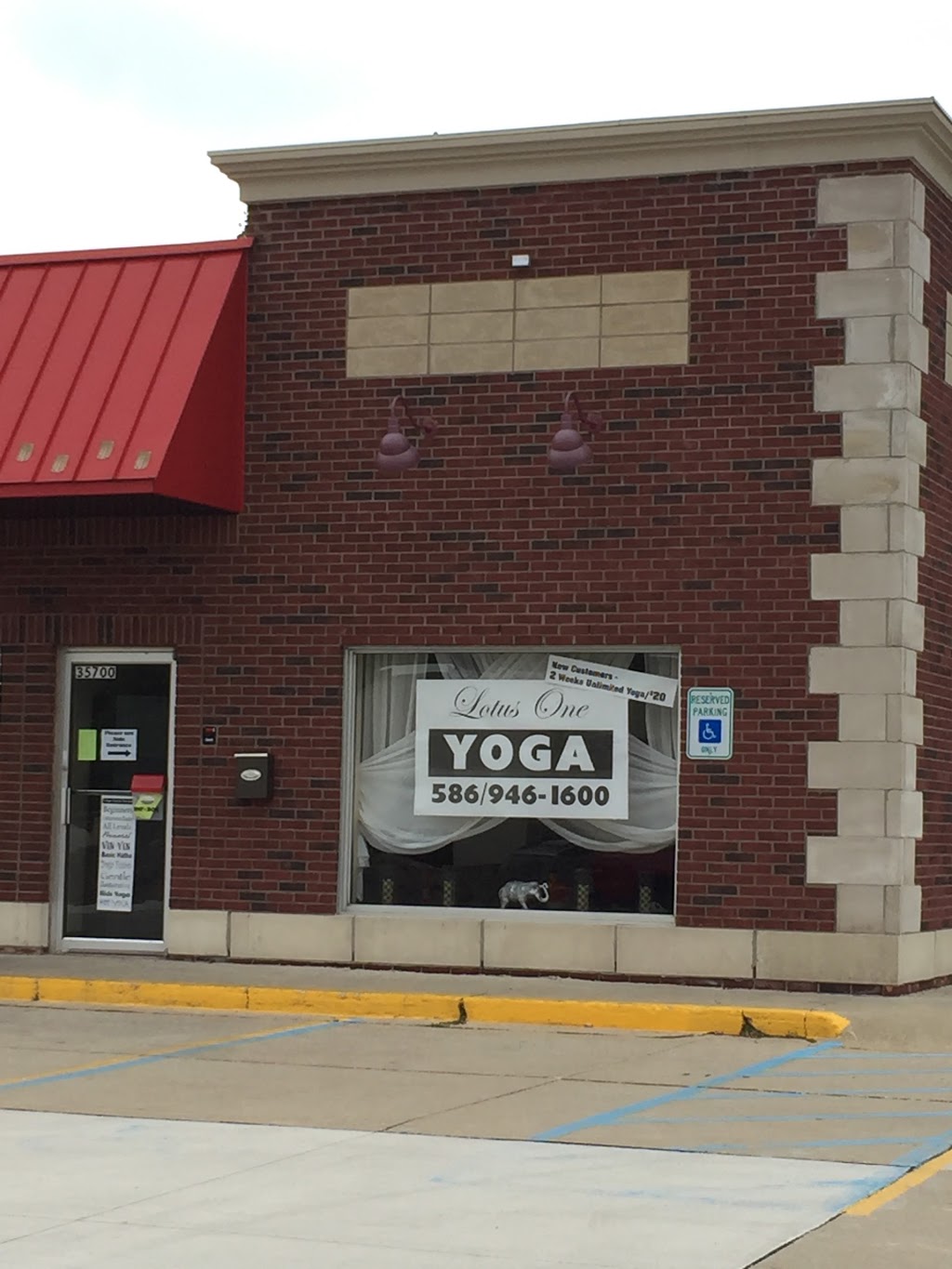 Lotus One Yoga | 35700 Green St, New Baltimore, MI 48047, USA | Phone: (586) 946-1600