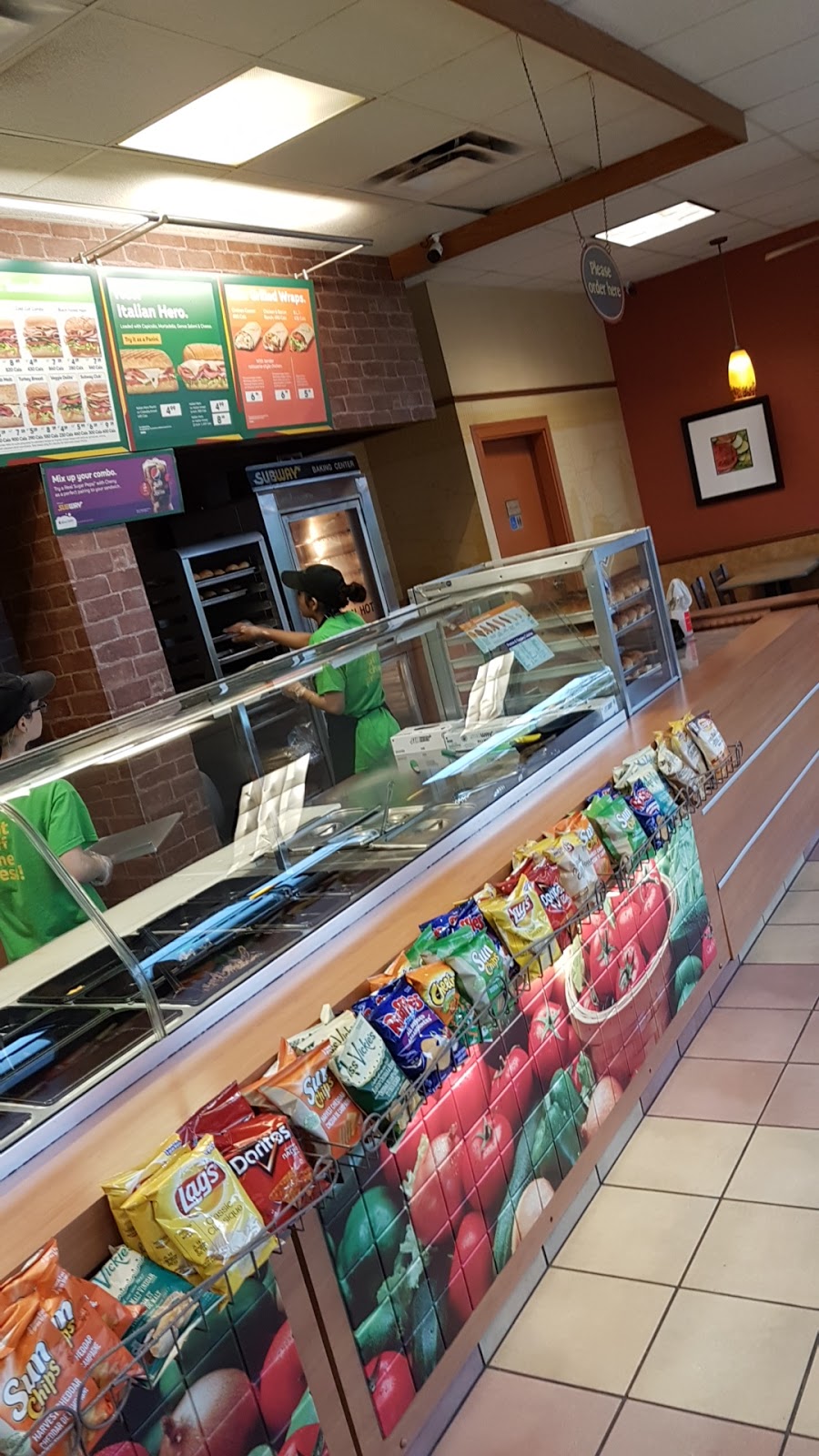 Subway | 34981 Lougheed Hwy, Mission, BC V2V 6T1, Canada | Phone: (604) 820-8985