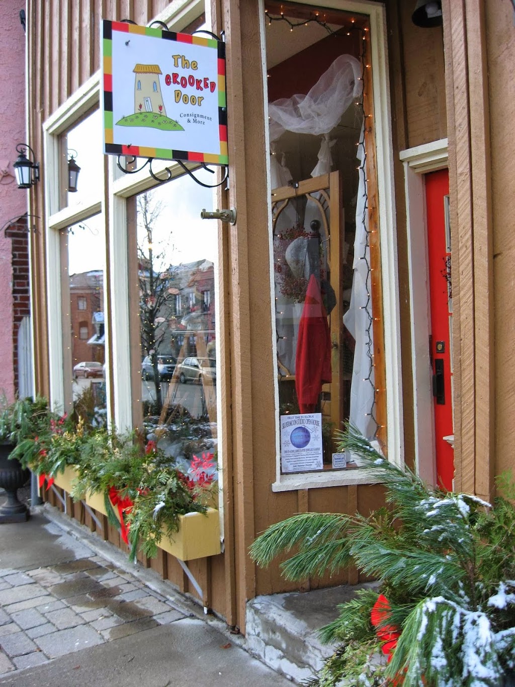 The Crooked Door & Village Kids | 136 Metcalfe St, Elora, ON N0B 1S0, Canada | Phone: (519) 846-5566