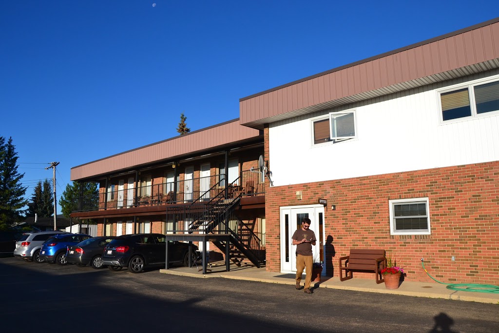 REST EASY MOTEL | 981 2 St N, Three Hills, AB T0M 2A0, Canada | Phone: (403) 443-2188