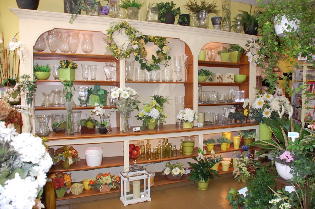 Helen Blakey Flowers | 3463 Sheppard Ave E, Scarborough, ON M1T 3K5, Canada | Phone: (416) 291-2117