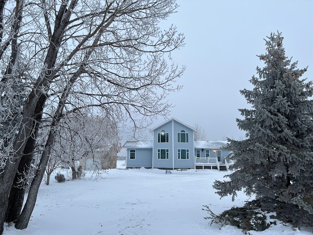 Seven Oaks Farm House | 64061 Prairie Dog Trail, Rosser, MB R0H 1E0, Canada | Phone: (204) 430-6549