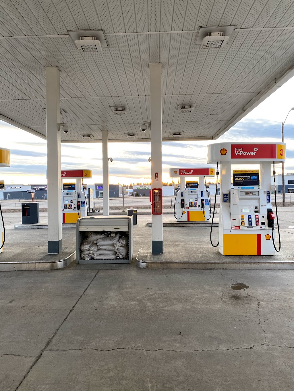 Shell | 53 Gasoline Alley E, Alberta T4E 1B1, Canada | Phone: (403) 343-6555