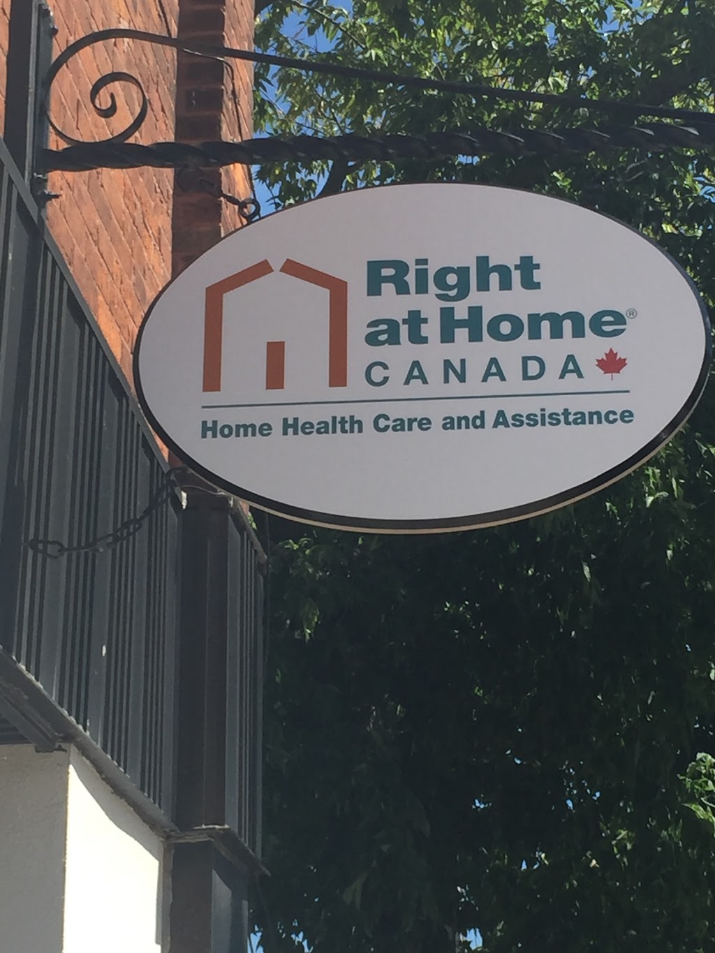 Right At Home Canada - Barrie | 22 Leeward Cir, Wasaga Beach, ON L9Z 0E9, Canada | Phone: (705) 252-8200