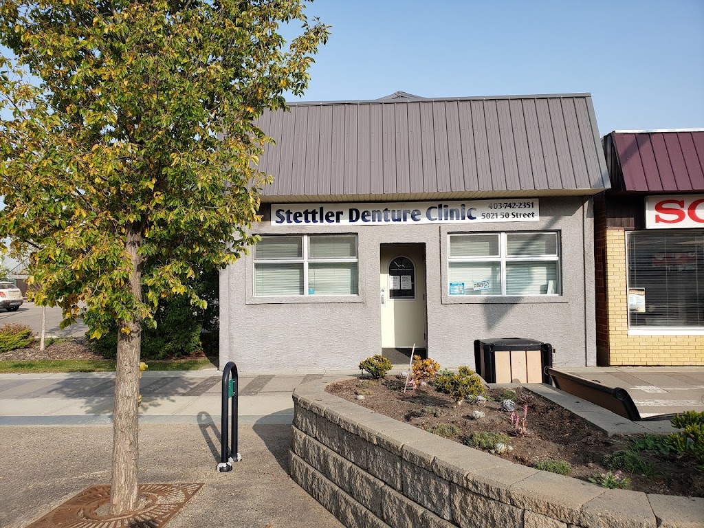 Stettler Denture Clinic | 5021 50 St, Stettler, AB T0C 2L2, Canada | Phone: (403) 742-2351