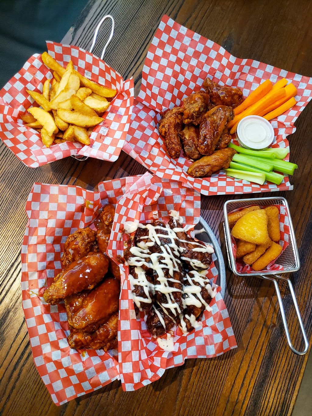 The Wing Factory | 718 College St, Toronto, ON M6G 1C3, Canada | Phone: (416) 533-8090