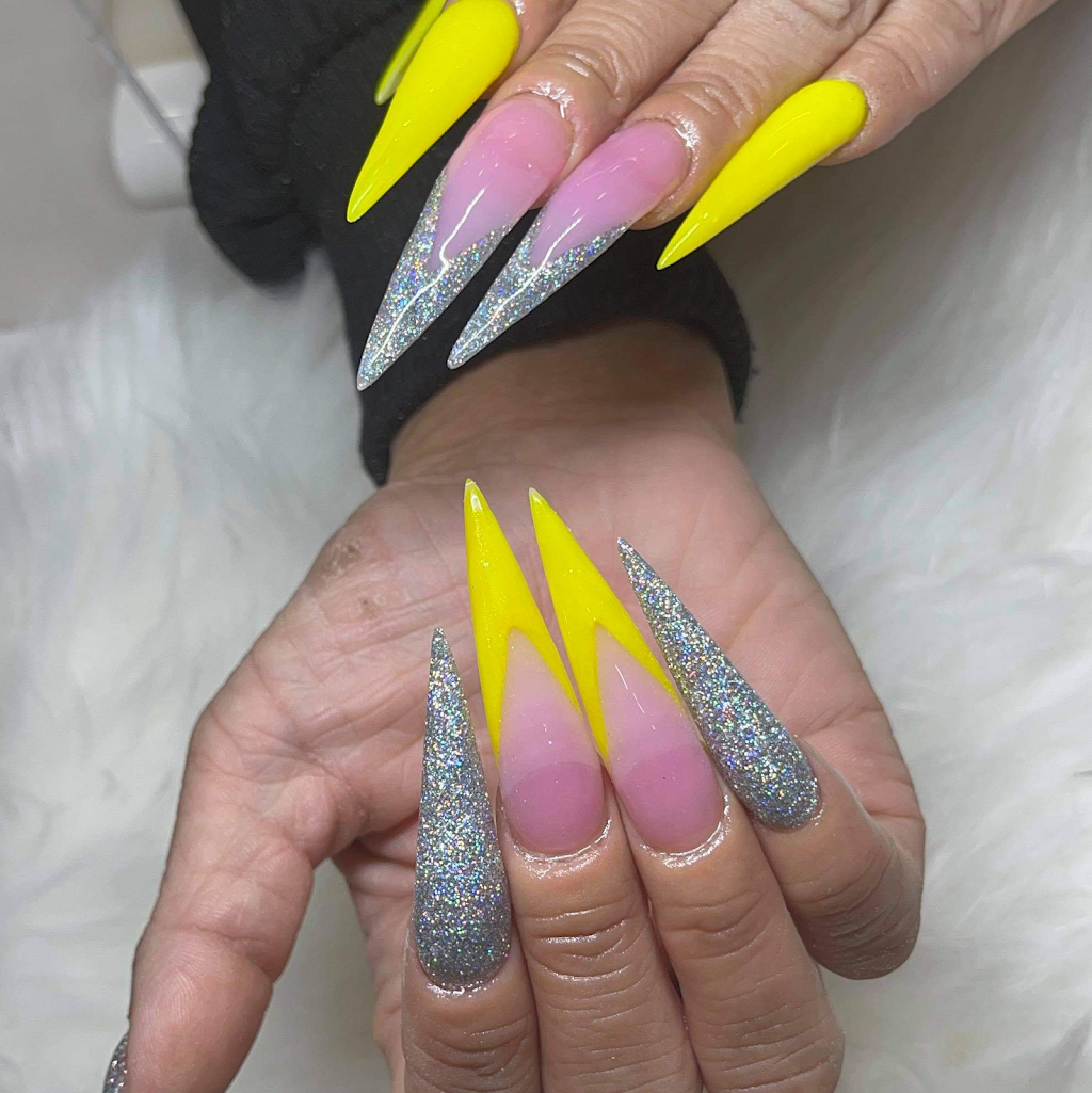 Nails For You | 11 Disera Dr Unit 140, Thornhill, ON L4J 0A7, Canada | Phone: (905) 762-8989