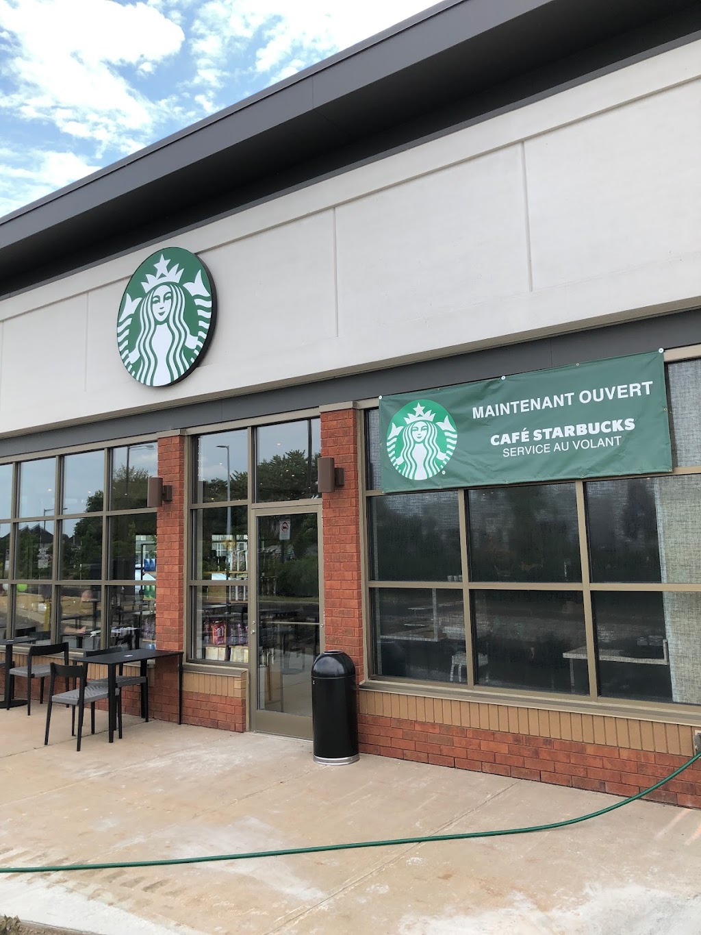 Starbucks | 9055 Bd Taschereau, Brossard, QC J4Y 3B8, Canada | Phone: (438) 227-1048