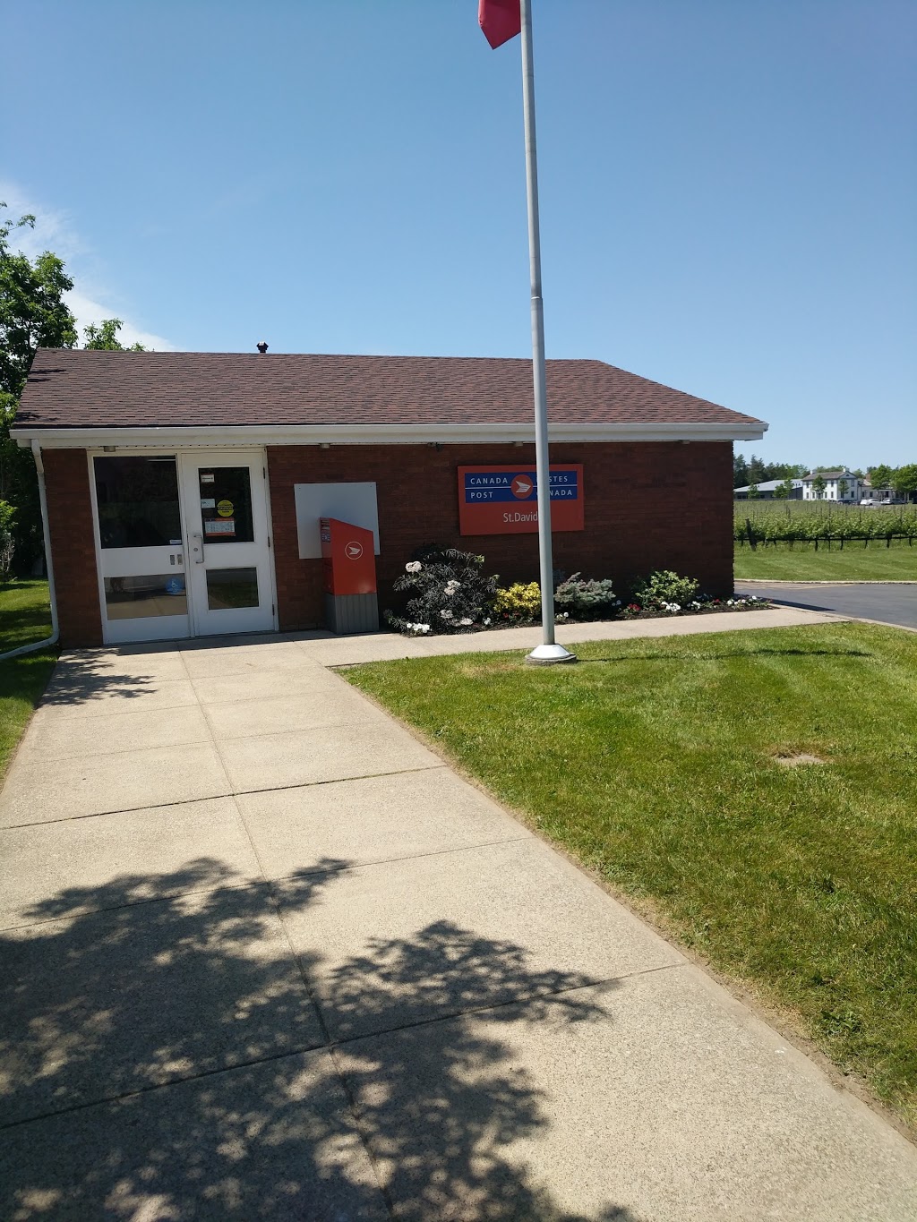 Canada Post | 272 Four Mile Creek Rd, St. Davids, ON L0S 1P0, Canada