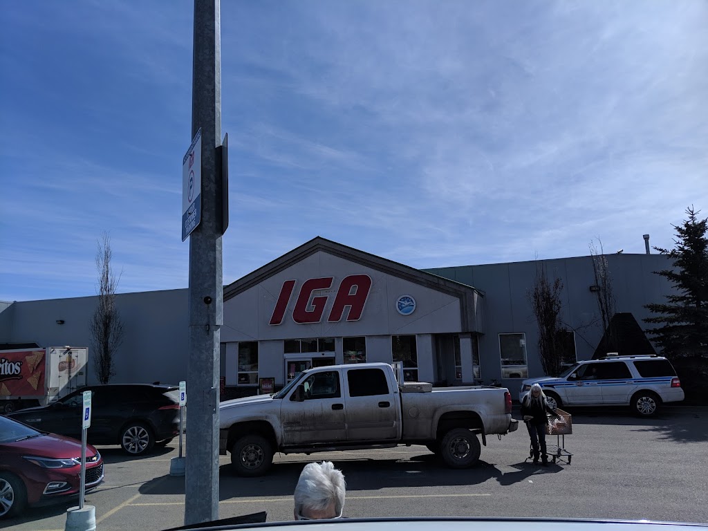 IGA Blackfalds | 6005 Parkwood Rd, Blackfalds, AB T0M 0J0, Canada | Phone: (403) 885-5223