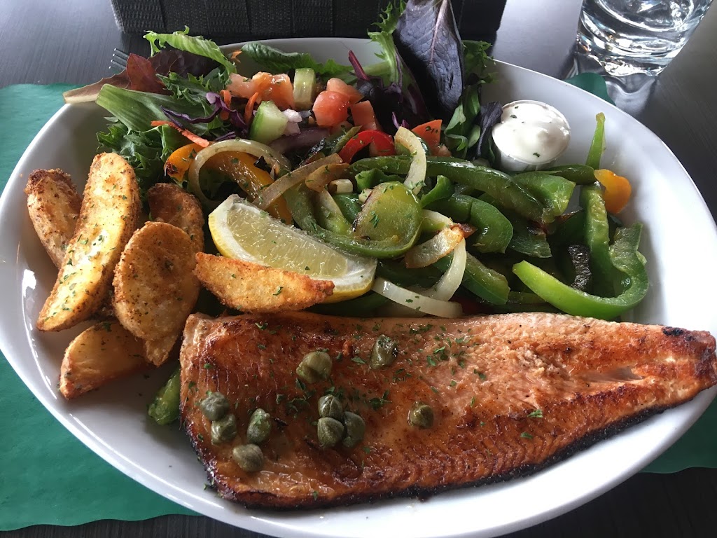 Restaurant Citron Vert | 5460 Rue Papineau, Lac-Mégantic, QC G6B 0E1, Canada | Phone: (819) 583-1778