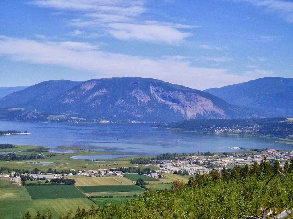 Jay Agassiz-Salmon Arm/Shuswap Lake BC Real Estate Agent | 404 Trans-Canada Hwy, Salmon Arm, BC V1E 2Y9, Canada | Phone: (250) 833-8284