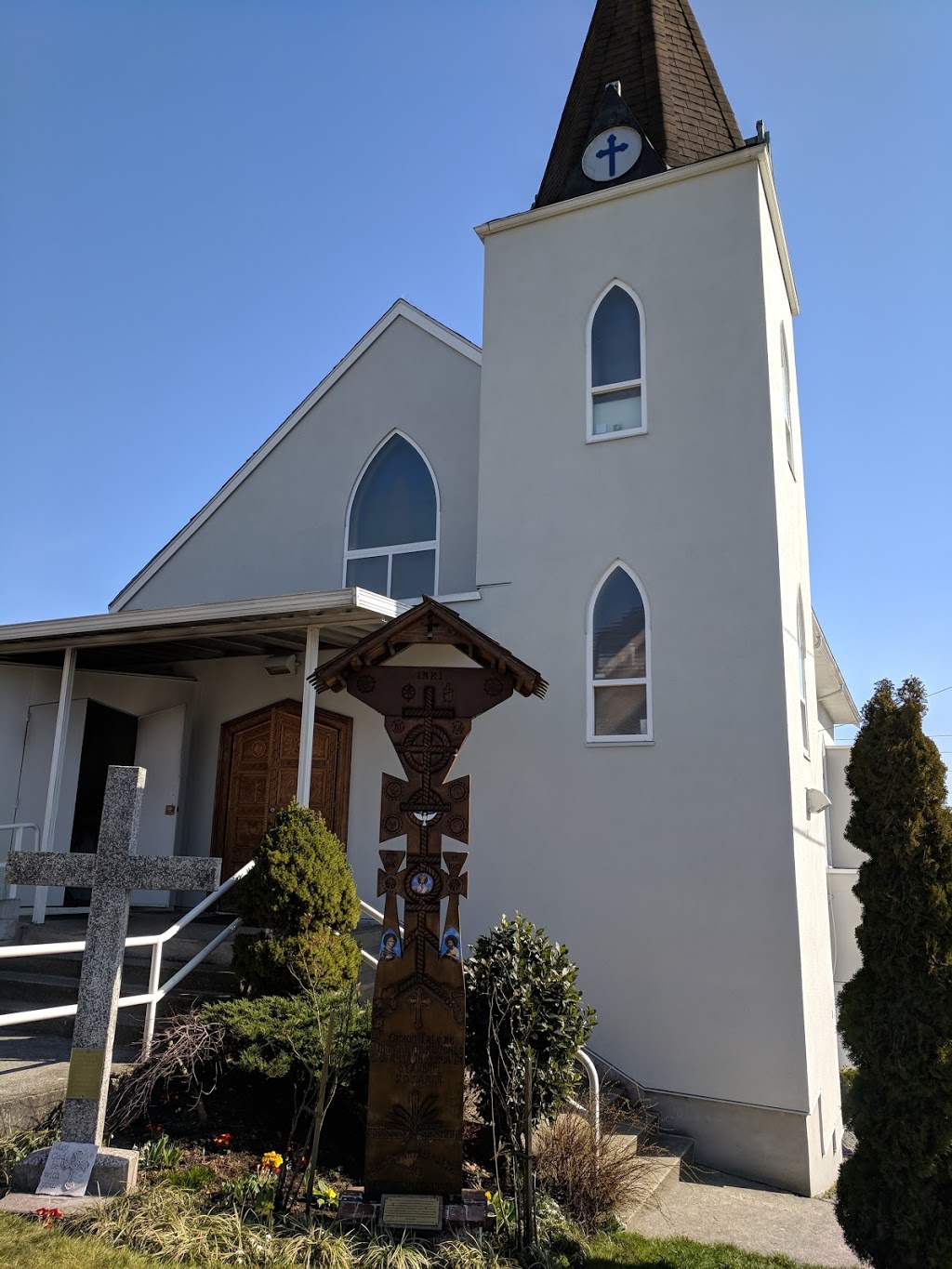 Holy Trinity Romanian Orthodox Church | 220 Carnarvon St, New Westminster, BC V3L 1B8, Canada | Phone: (604) 982-0677