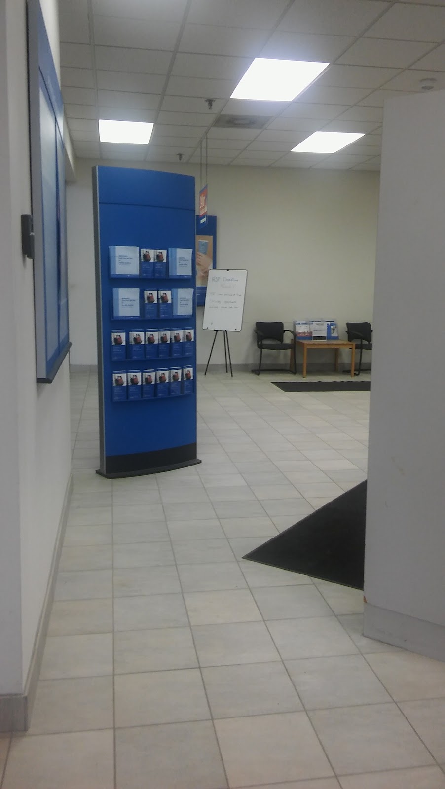 BMO Bank of Montreal | 7555 Montrose Rd, Niagara Falls, ON L2H 2E9, Canada | Phone: (905) 357-2300