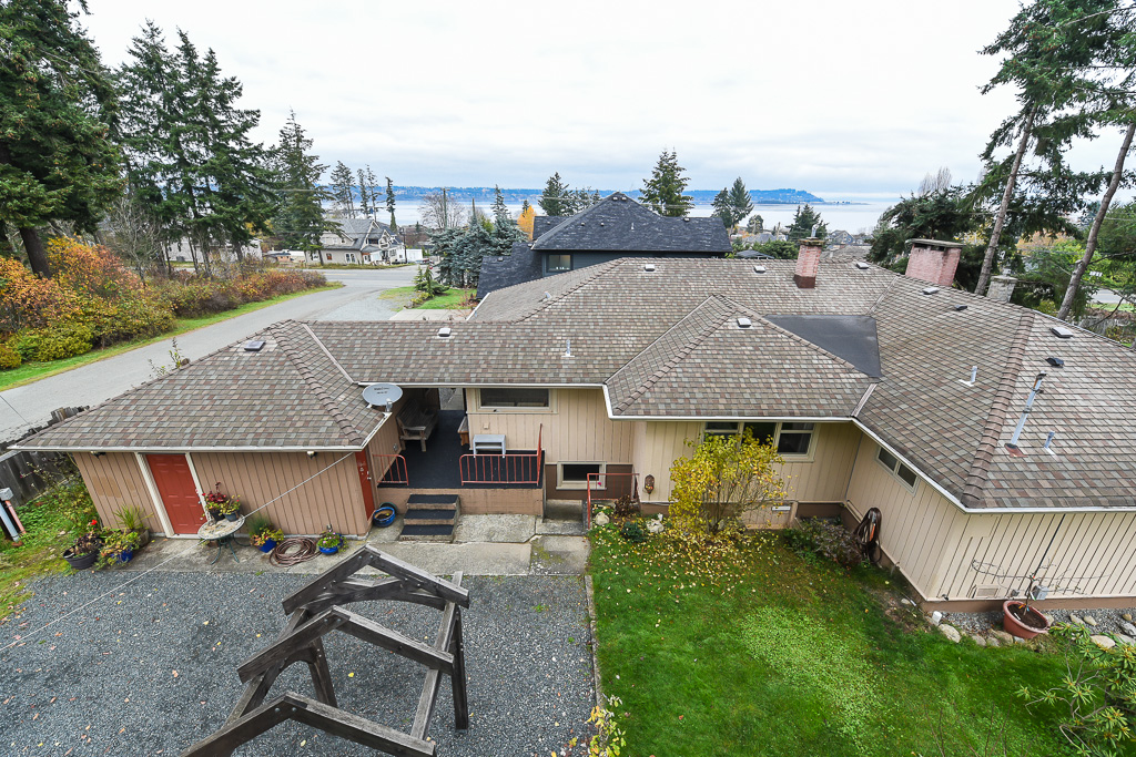 Eaglesview Escape by the Sea | 3847 Warren Ave, Royston, BC V0R 2V0, Canada | Phone: (250) 334-3719