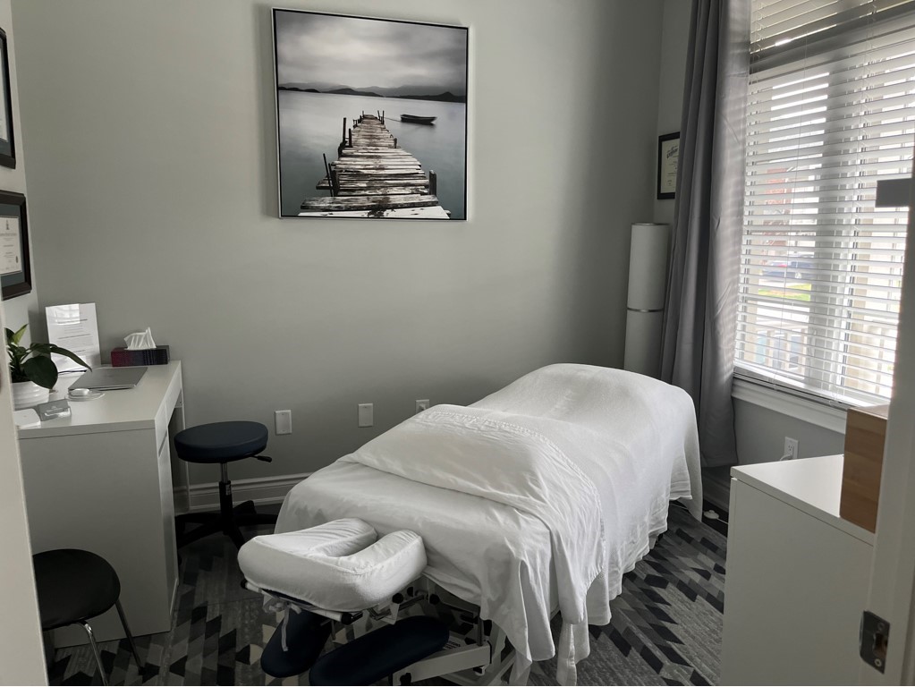 Balance & Renew Massage Therapy | 42 Hydrangea Holw, Holland Landing, ON L9N 0T3, Canada | Phone: (289) 380-0865