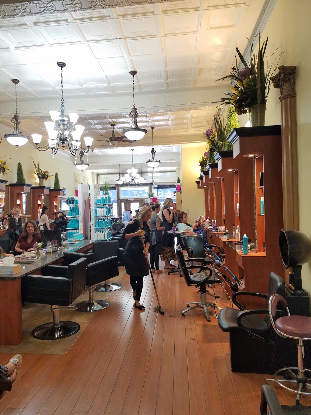 Cielo Salon | 674 Main St, East Aurora, NY 14052, USA | Phone: (716) 652-7633