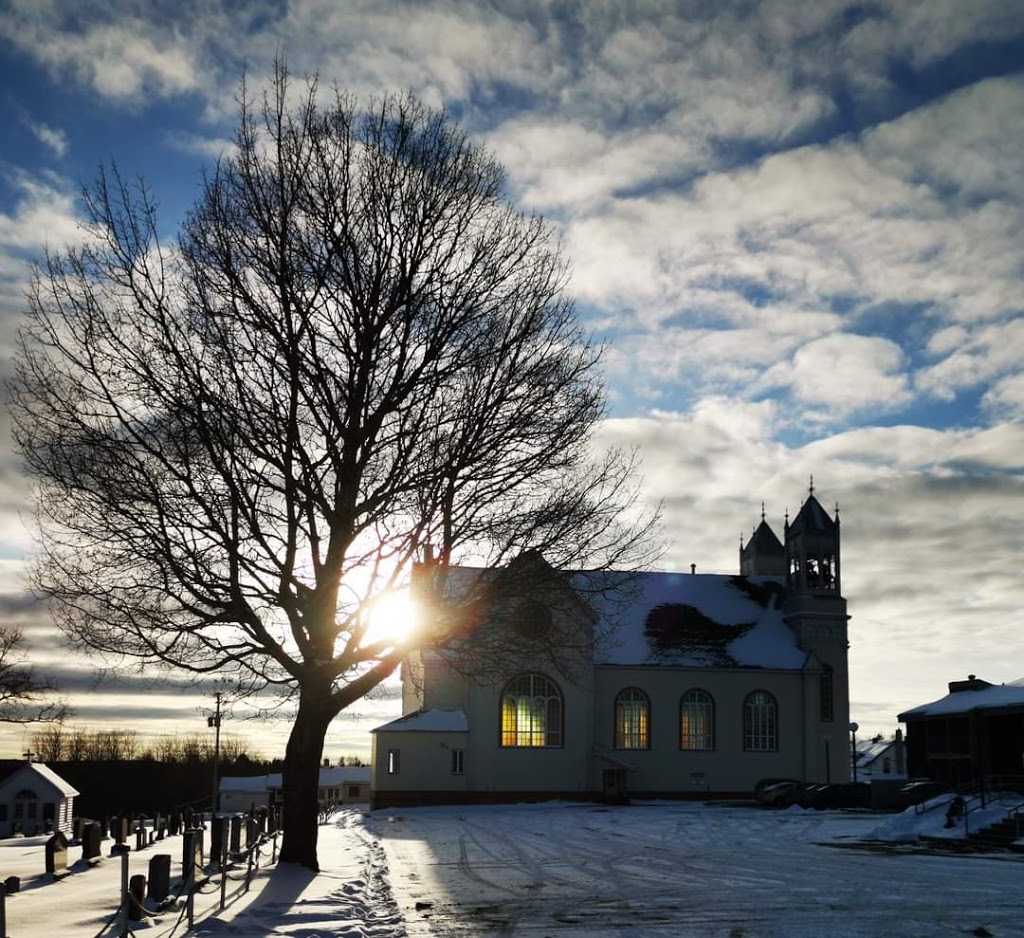 Église catholique Saint-Cyprien | 409 Rue Principale, Saint-Cyprien, QC G0R 1B0, Canada | Phone: (418) 625-3381