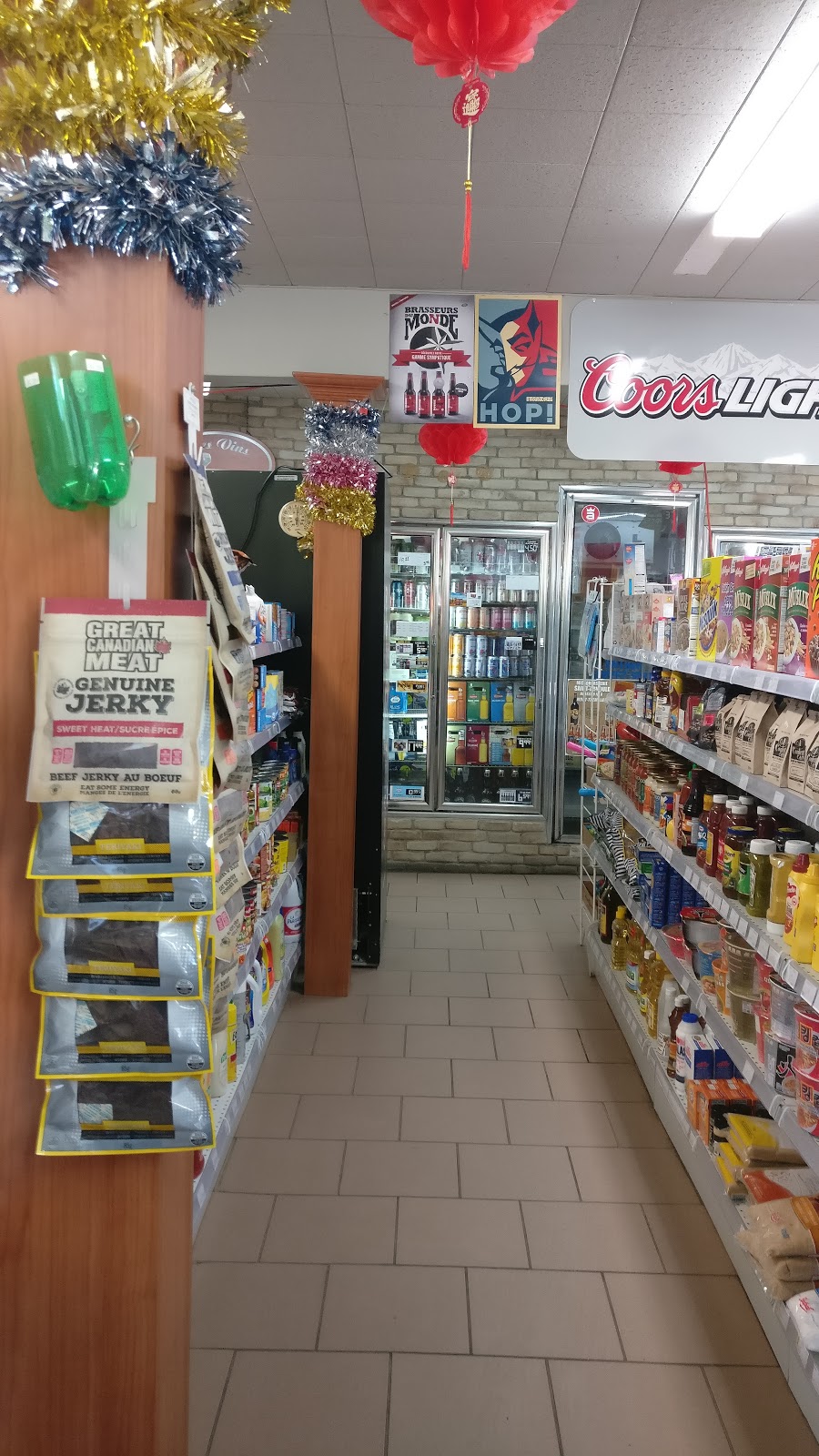 Le Dépanneur | 1900 Chem. du Village, Mont-Tremblant, QC J8E 1K4, Canada | Phone: (819) 687-2712