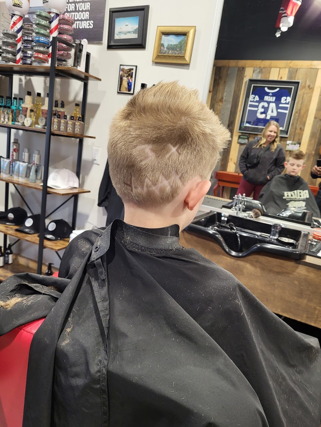 Kings Blades Barbershop | 1876 Oxford St W #3, London, ON N6K 0J8, Canada | Phone: (519) 871-2887