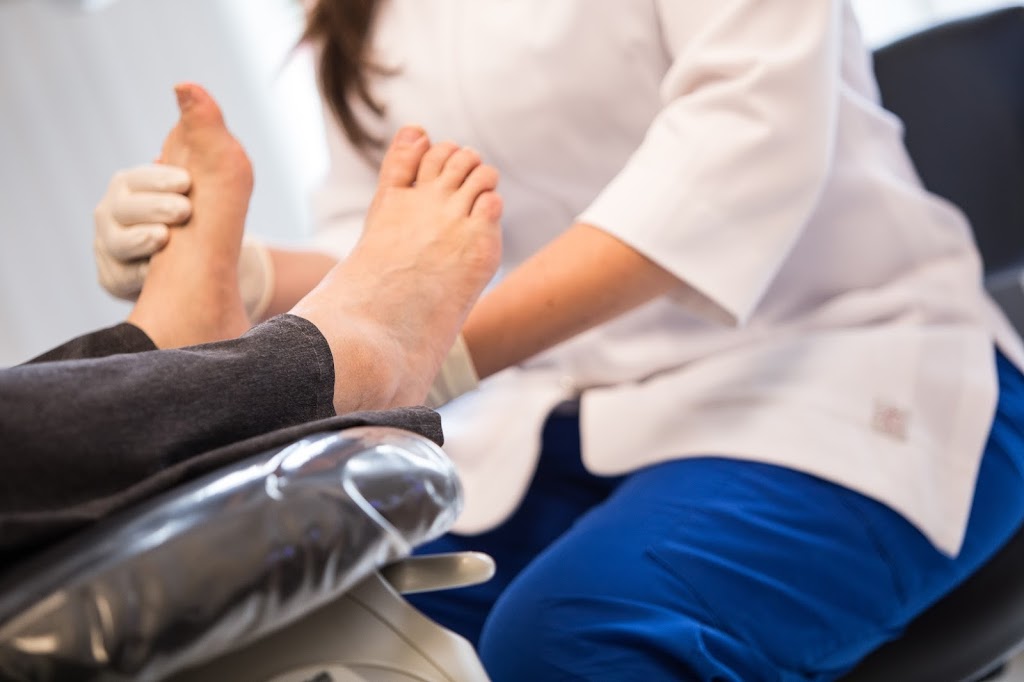 Podiatry Clinic Stéphanie Bonneau | 2066 Chem. de Chambly #201, Longueuil, QC J4J 3Y7, Canada | Phone: (450) 396-7433