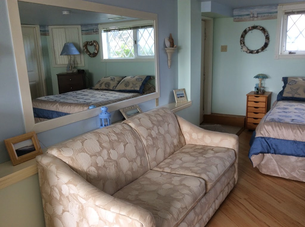 3 Moonlight Beach Suites | 2 Wyndenfog Ln, East Lawrencetown, NS B2Z 1P7, Canada | Phone: (902) 827-2712