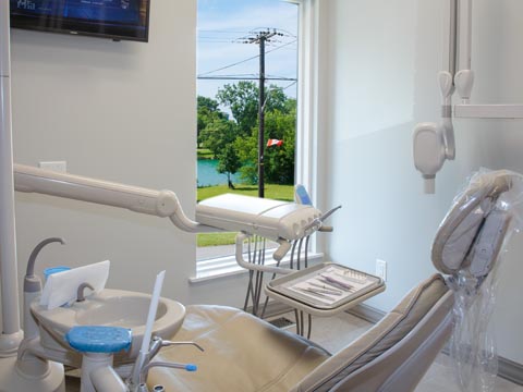 Creekside Family Dental Care - Dr. Elke Krach | 3989 Main St, Niagara Falls, ON L2G 6B9, Canada | Phone: (905) 295-3011