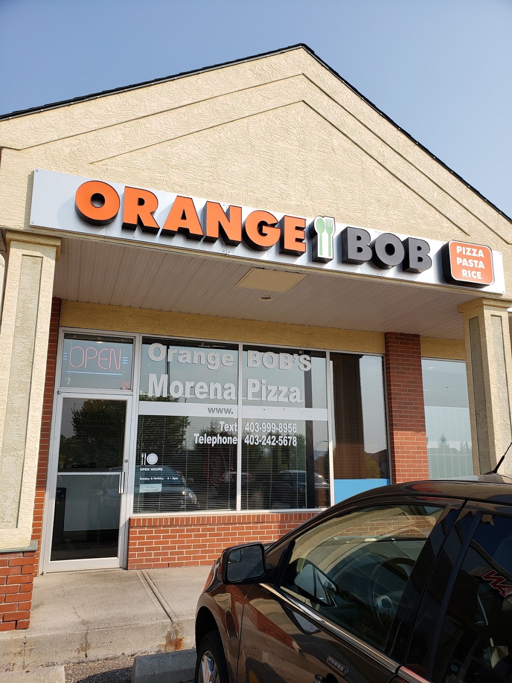 Orange Bob-Pizza and more... | 7337 Sierra Morena Blvd SW #8, Calgary, AB T3H 3V4, Canada | Phone: (403) 242-5678