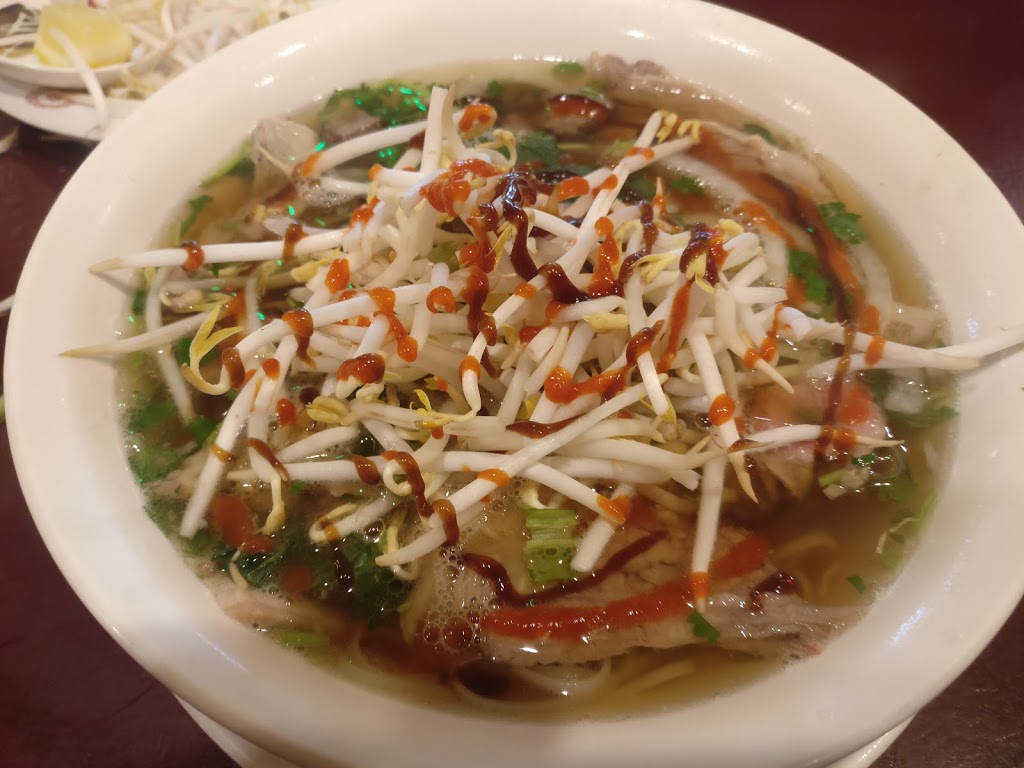 King Noodle House Pho Hoang | 10613 97 St NW, Edmonton, AB T5H 2L5, Canada | Phone: (780) 428-8983