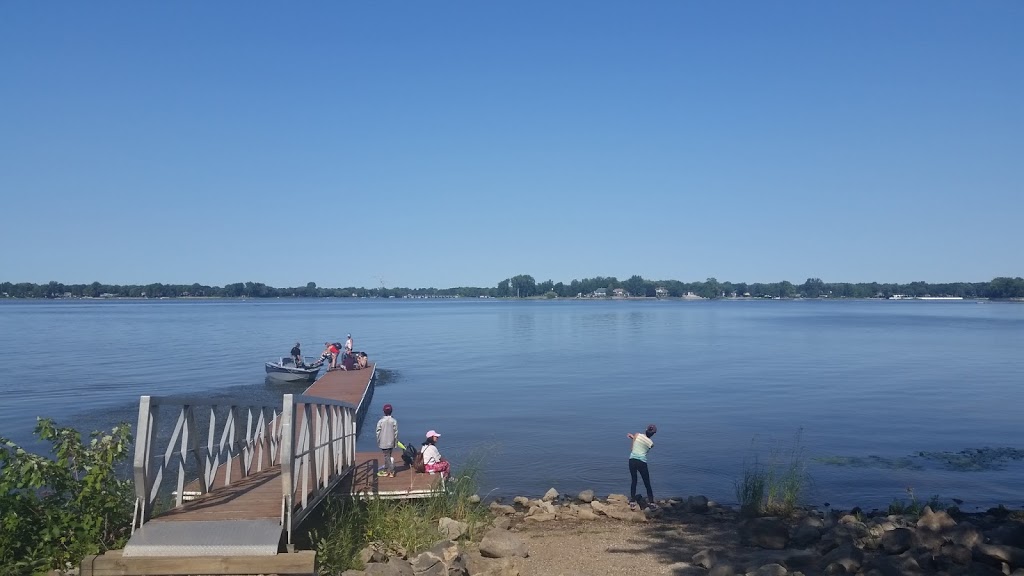 Bois-de-lÎle-Bizard Nature Park | 2115 Chemin du Bord-du-Lac, LÎle-Bizard, QC H9C 1P3, Canada | Phone: (514) 280-8517