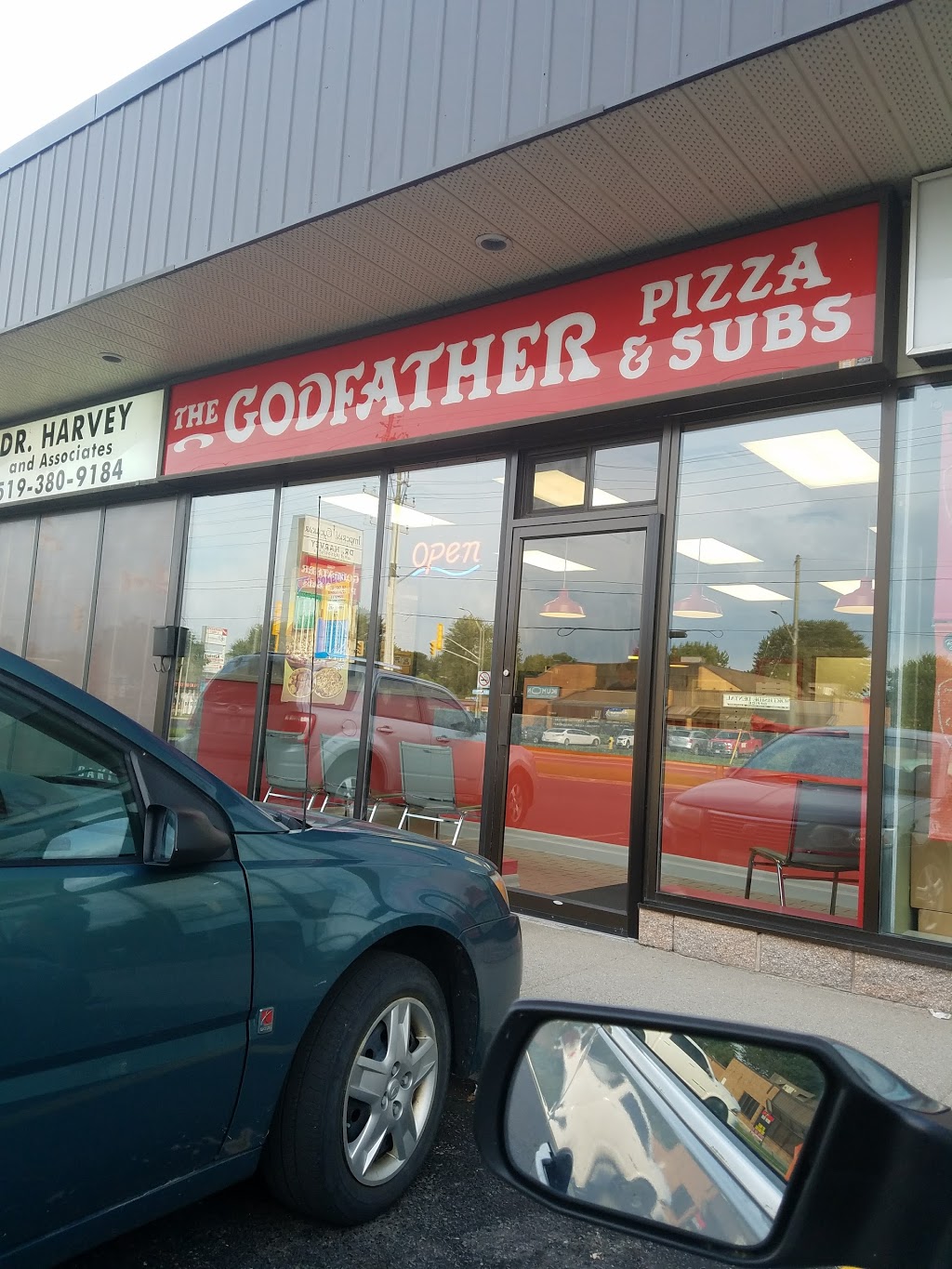 Godfathers Pizza Chatham | 470 St Clair St, Chatham, ON N7L 3K8, Canada | Phone: (519) 351-8110