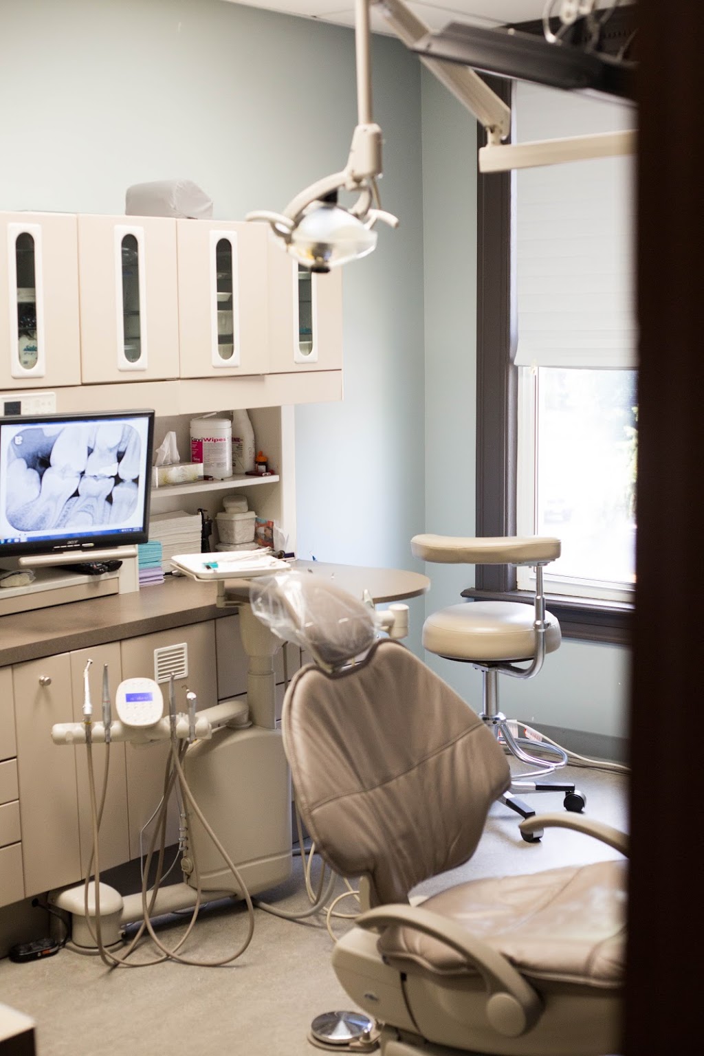 Chatham-Kent Dental | 390 Wellington St W, Chatham, ON N7M 1K4, Canada | Phone: (519) 354-8211