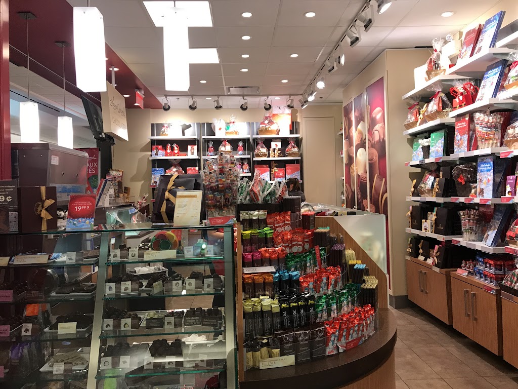 Laura Secord (Promenades Drummondville) | 755 Bd René-Lévesque, Drummondville, QC G1S 1T3, Canada | Phone: (819) 803-0042