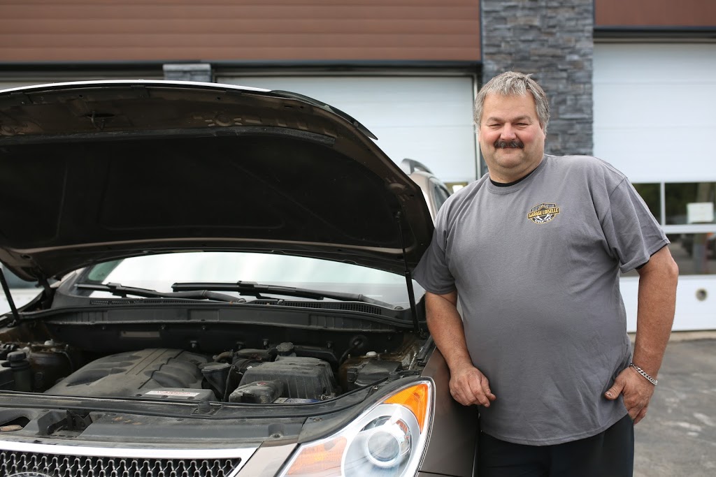 Garage Loiselle | 878 Notre Dame St, Embrun, ON K0A 1W0, Canada | Phone: (613) 443-2955