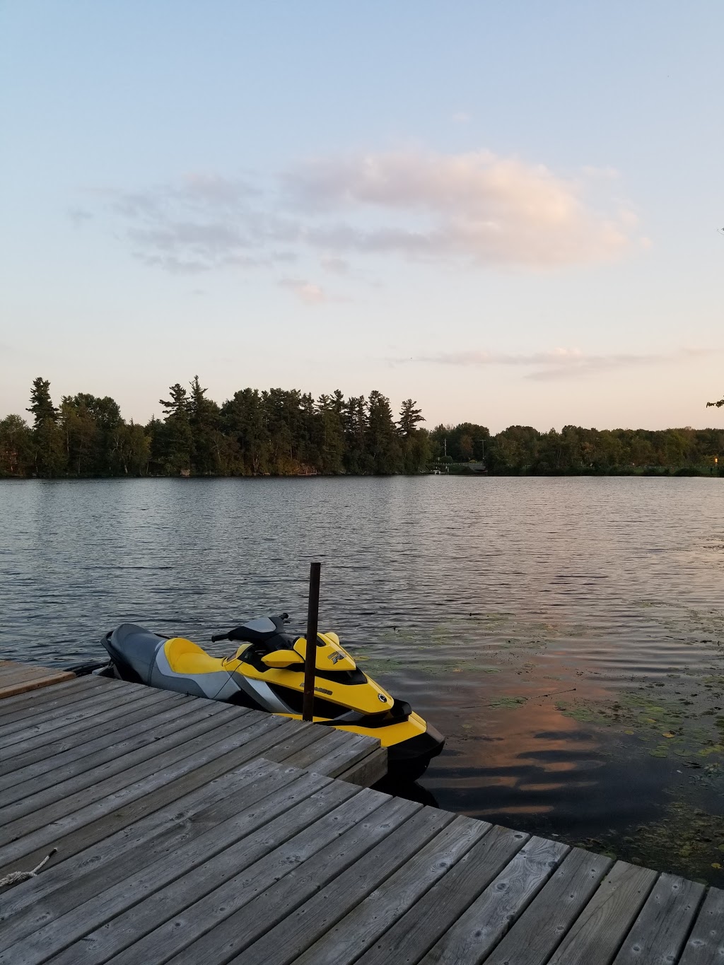 Sharbot Lake Country Inn & The Crossing Pub | 14152 Road 38, Sharbot Lake, ON K0H 2P0, Canada | Phone: (613) 279-2198