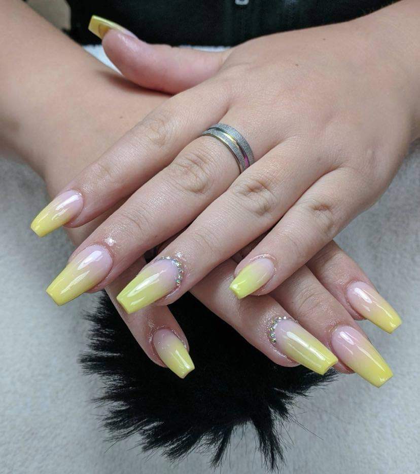 Winnipeg Nails | 629 Corydon Ave, Winnipeg, MB R3M 0W3, Canada | Phone: (204) 284-8402