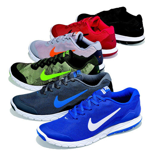 Famous Footwear | QUAKER CROSSING, 3465 Amelia Dr, Orchard Park, NY 14127, USA | Phone: (716) 515-4416