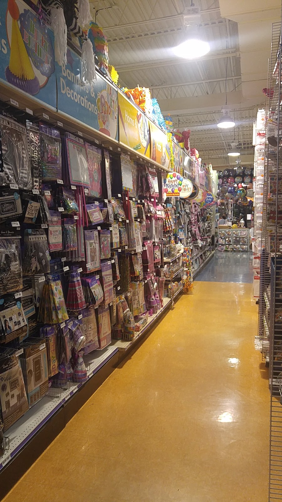 Party City | Briarfield Shopping Centre, 286 Bunting Rd, St. Catharines, ON L2M 7S5, Canada | Phone: (905) 684-8795