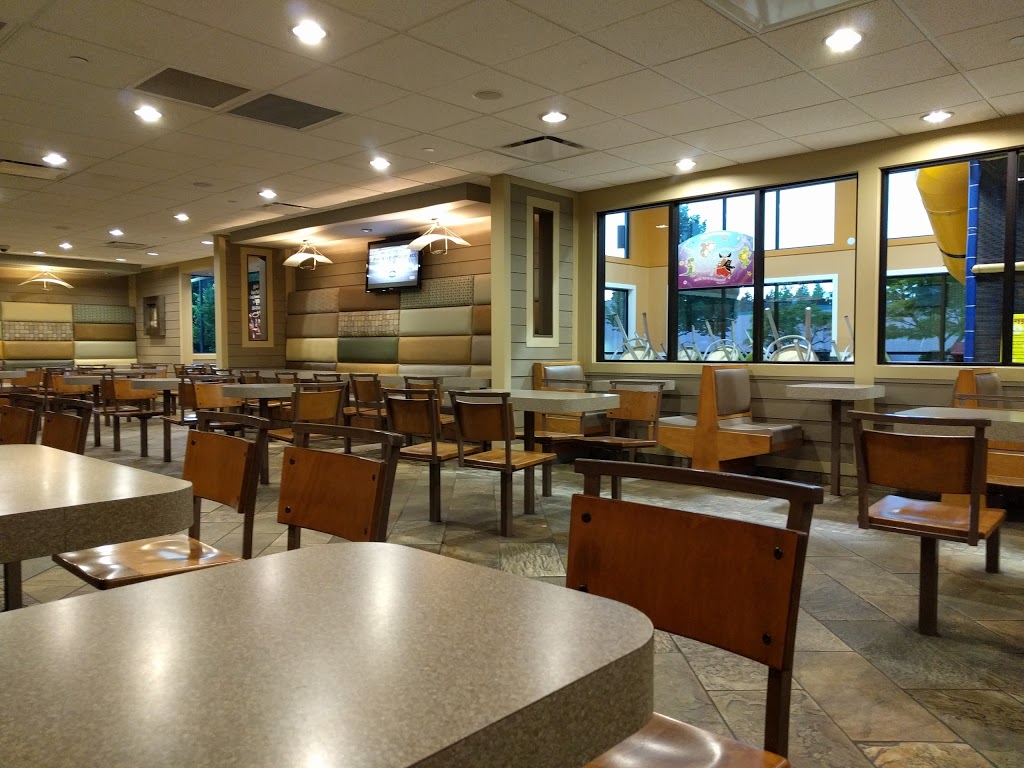 McDonalds | 1742 Island Hwy, Victoria, BC V9B 1H8, Canada | Phone: (250) 391-6860