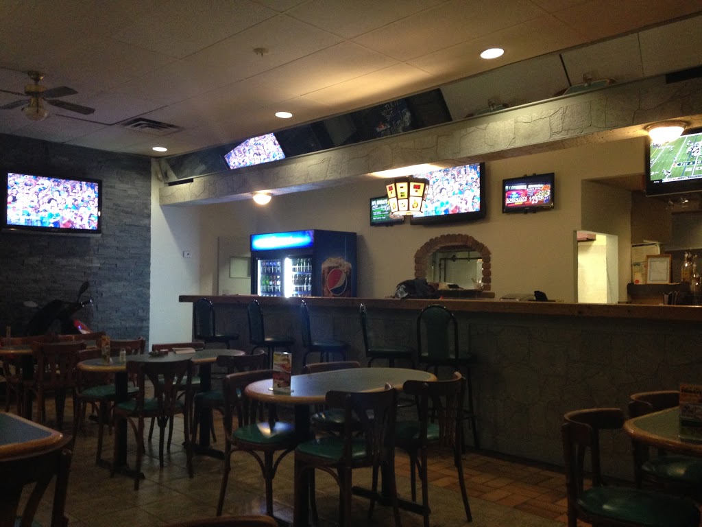 Lorenzos Pizza | 3007 Carling Ave, Ottawa, ON K2B 7Y6, Canada | Phone: (613) 596-2222