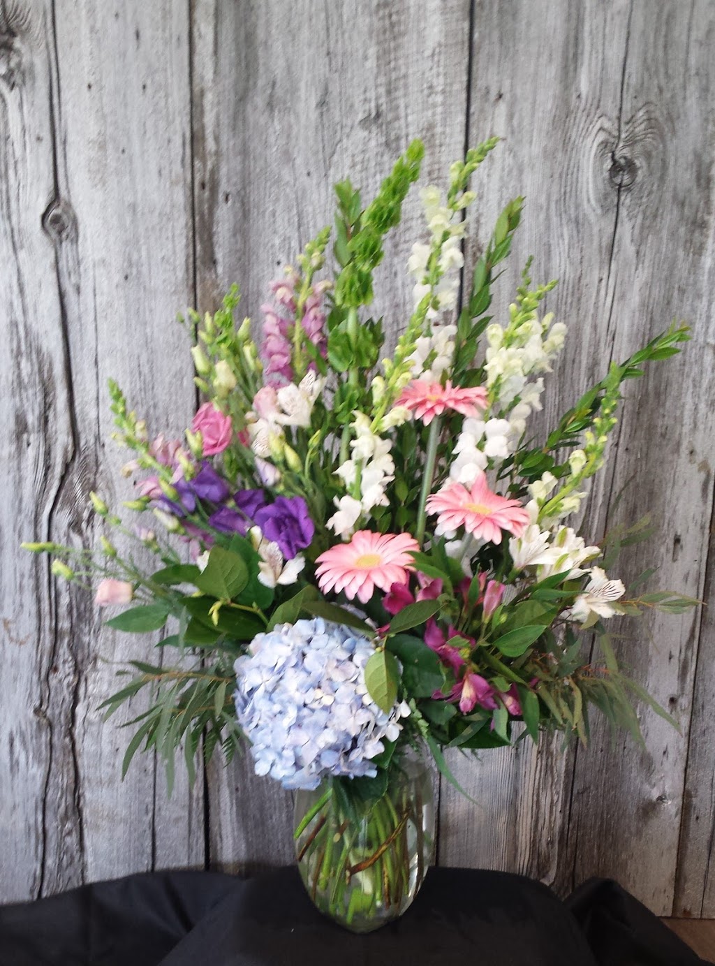 Sweet Clover Flowers & Gifts | 14812 County Rd 43, Finch, ON K0C 1K0, Canada | Phone: (613) 362-8565