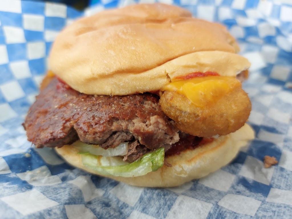 Bigfoot Burgers | 3680 Alberni Hwy, Qualicum Beach, BC V9K 1V5, Canada | Phone: (250) 752-3663