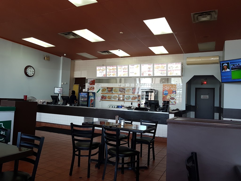 Coq-O-Bec La Salle | 1651 Av Dollard, LaSalle, QC H8N 1T7, Canada | Phone: (514) 366-6363