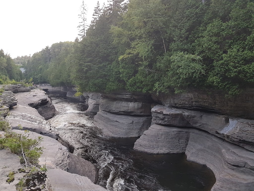 Promenade Jacques-Cartier | 175 Rte De La Pinière, Pont-Rouge, QC G3H 3R7, Canada