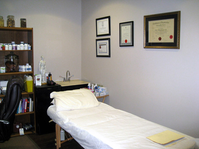 Burlington Natural Health Centre | 1066 Brant St, Burlington, ON L7R 2J9, Canada | Phone: (905) 634-8598