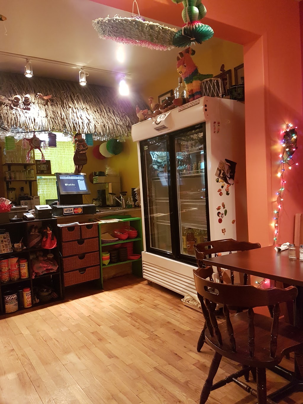 El Tio Luis - Cuisine mexicaine | 93 Rue du Marché, Salaberry-de-Valleyfield, QC J6T 1P6, Canada | Phone: (450) 854-2022