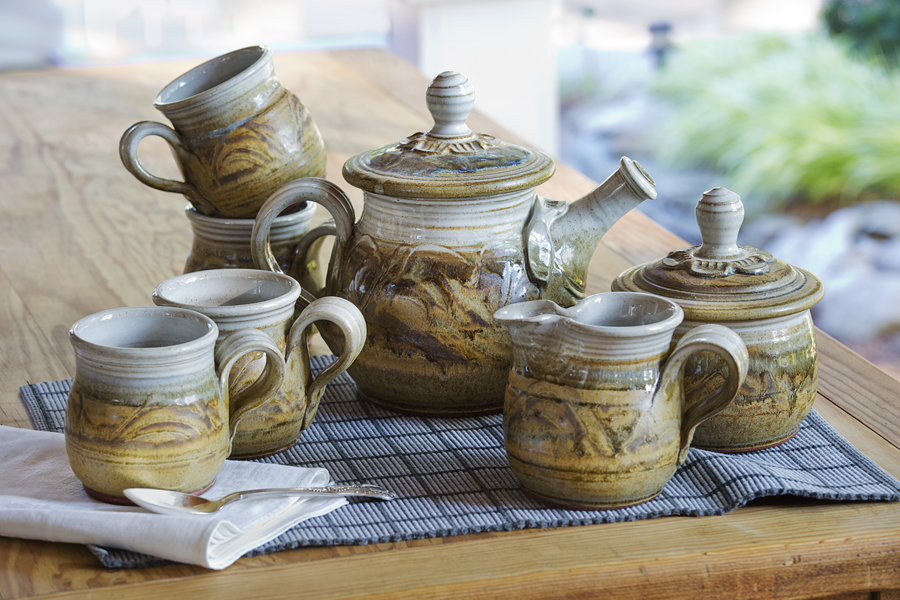 Wayne Cardinalli Pottery | 1295 Mineola Gardens, Mississauga, ON L5G 3Y5, Canada | Phone: (905) 271-1998